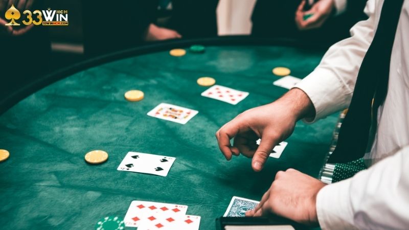 Mẹo đánh Xì Dách 33Win dễ thắng chia sẻ từ chuyên gia